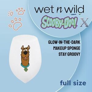 ⚡️🆕📦*BNIB* WET N WILD X SCOOBY-DOO | Glow-in-the-Dark Sponge Stay Groovy